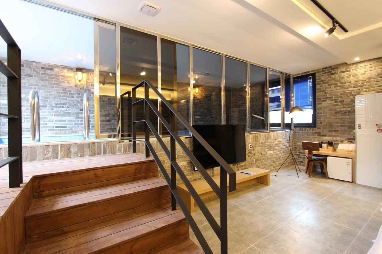 Instar Tourist Hotel Тэгу Экстерьер фото