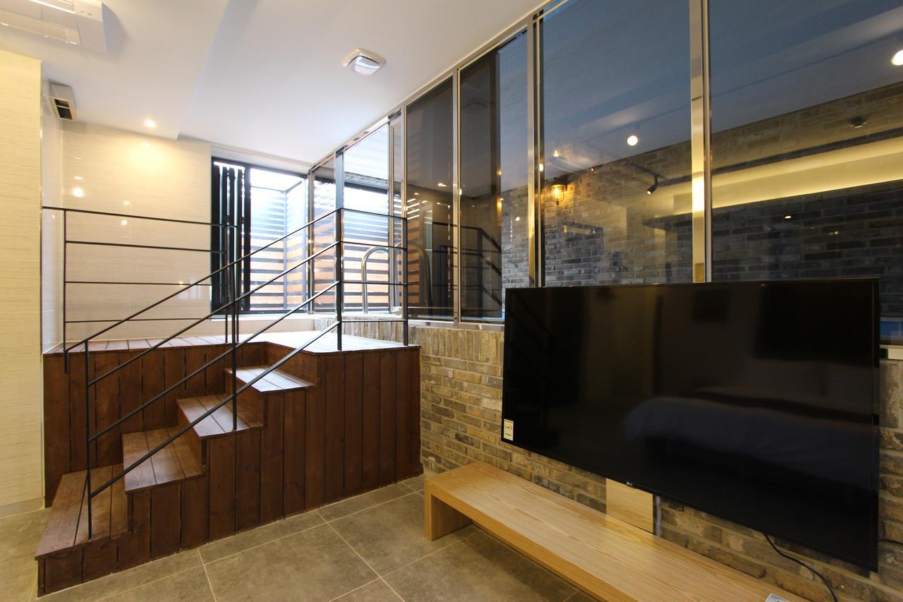 Instar Tourist Hotel Тэгу Экстерьер фото