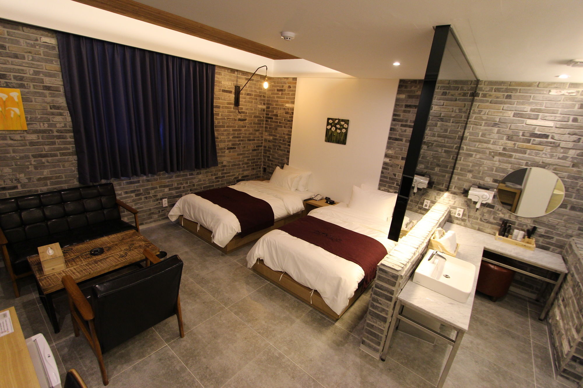 Instar Tourist Hotel Тэгу Экстерьер фото